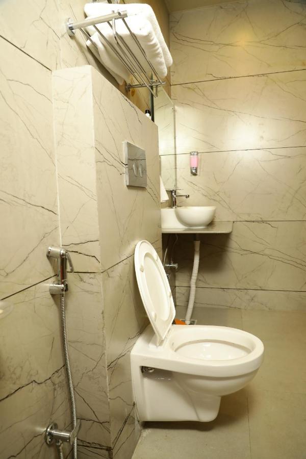 Dee Ess Residency Bed & Breakfast Shimla Eksteriør bilde