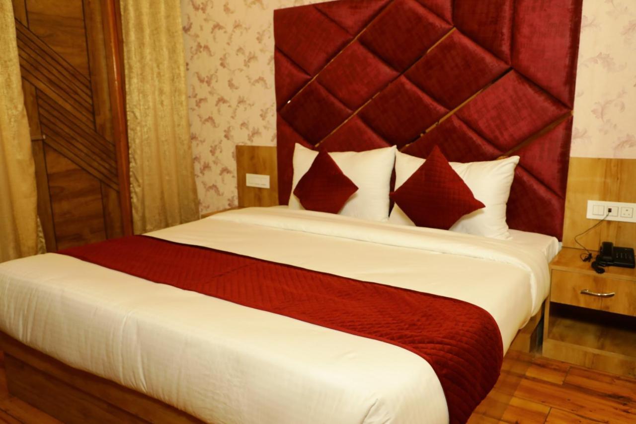 Dee Ess Residency Bed & Breakfast Shimla Eksteriør bilde